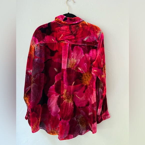 JOHNNY WAS VELVET OVERSIZED SHIRT IN RUBY BLOOM M - Picture 5 of 5